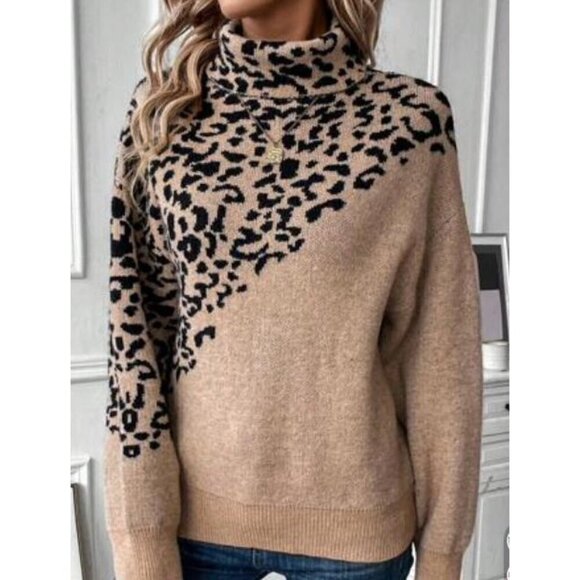 Casual Camel Leopard Print Pattern Pullover - Picture 4 of 4
